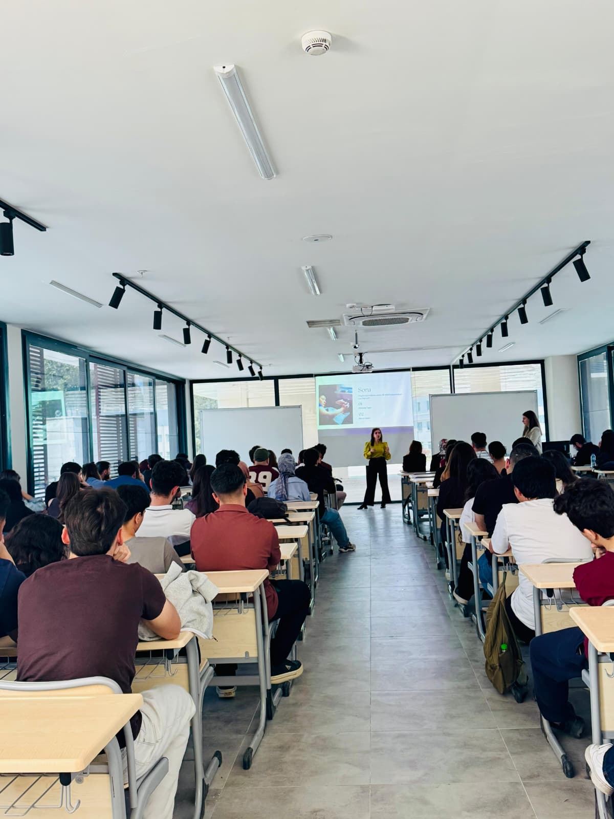 Bağımlılık Farkındalık Etkinlikleri kapsamında “Alışkanlıktan Bağımlılığa: Döngü...